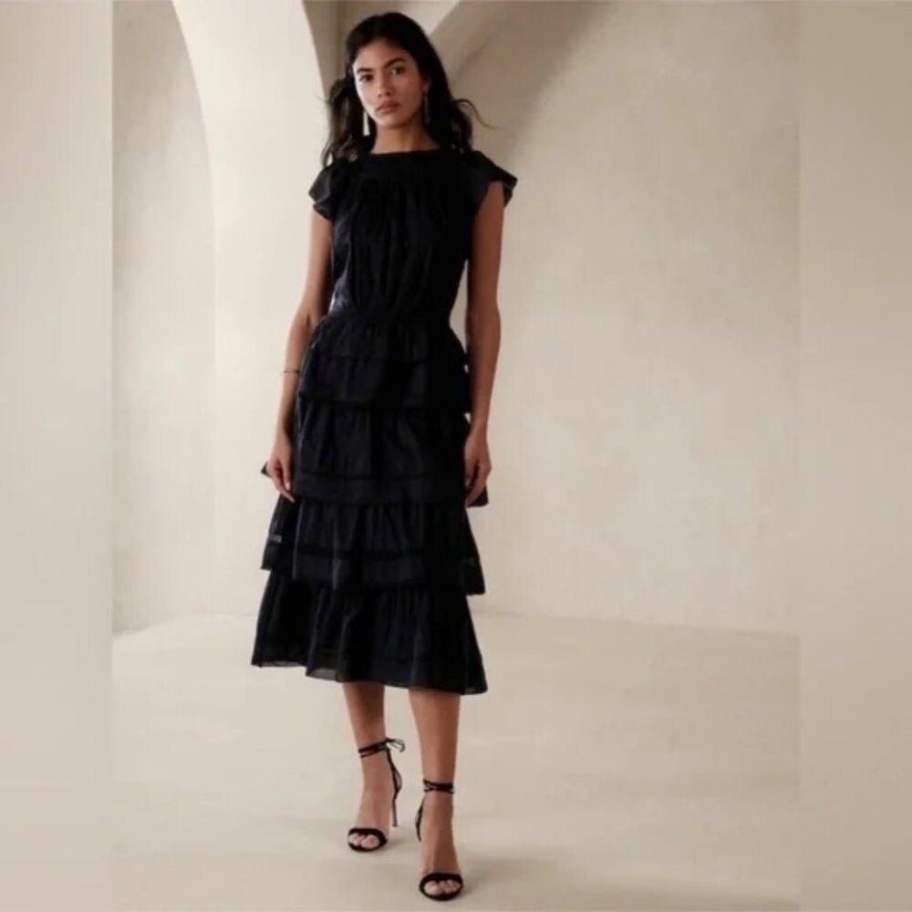 BANANA REPUBLIC Selene Black Embroidered Lace Midi Dress – Size Small